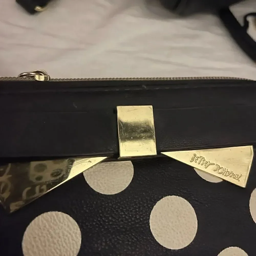 Vintage betsey johnson polka dot gold bow b & w zip around accordion wallet